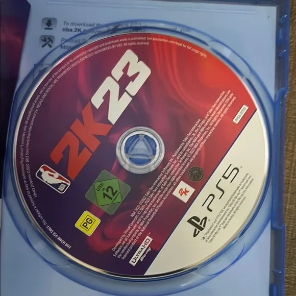 Bundle of 4 ps5 games that include GOW Ragnaron 2k23 and Call of Duty MW3